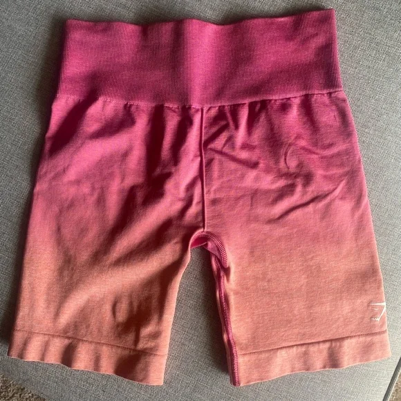 Gymshark Adapt Ombré Seamless Shorts - Picture 3 of 4